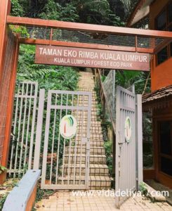 2.+Bukit+Nanas+-+Gate+Entrance - 601kb