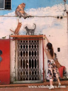 Discover Kuching Malaysia: Most Instagrammable Street Art in City of Cats (Borneo) - Little India - Power Street