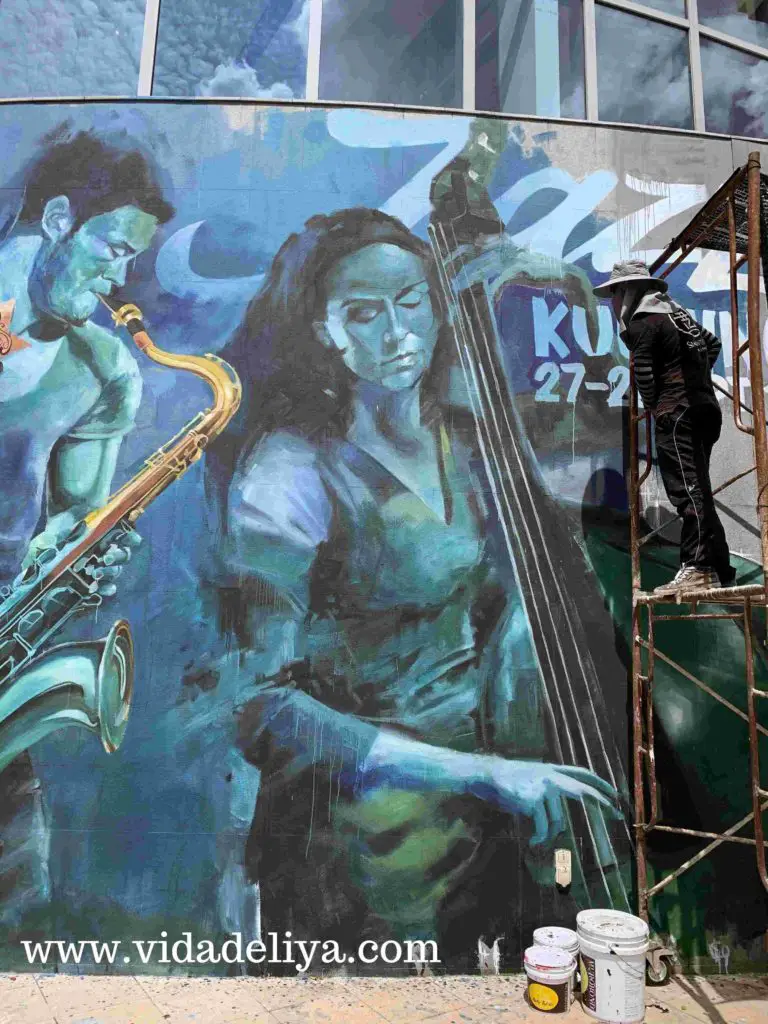 Discover Kuching Malaysia: Most Instagrammable Street Art in City of Cats (Borneo) - Kuching Riverfront - Riverside Majestic Hotel - Kuching Waterfront Jazz Festival