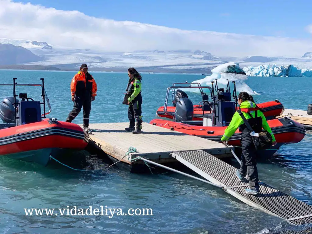 20. Jökulsárlón glacier lagoon tour