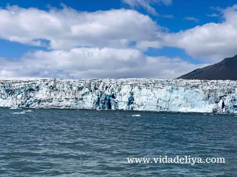 30. Jökulsárlón glacier lagoon tour - GoT wall