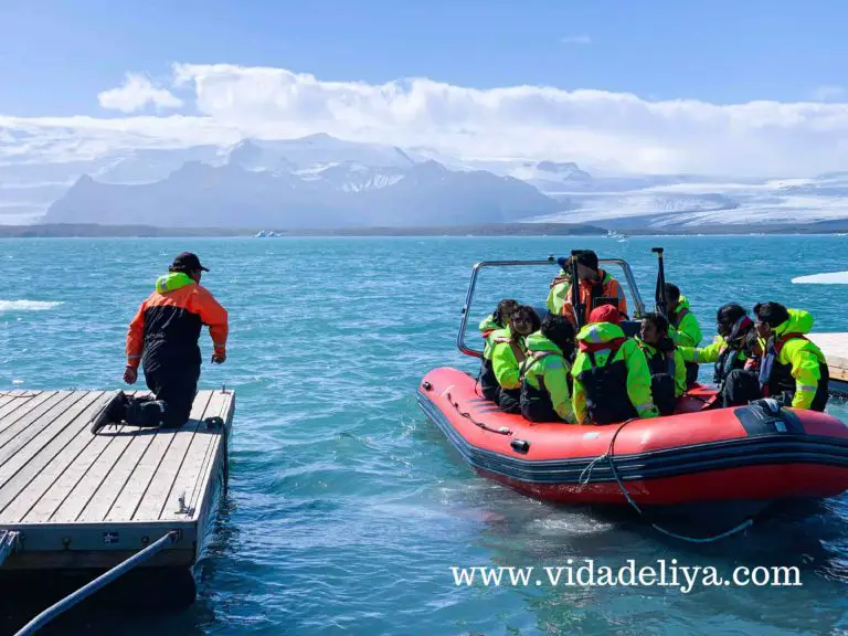 34. Jökulsárlón glacier lagoon tour