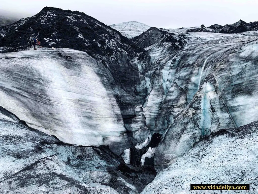 21. Sólheimajökull Glacier Hiking, Iceland - 1.14MB